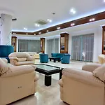 Mirabell Hotel